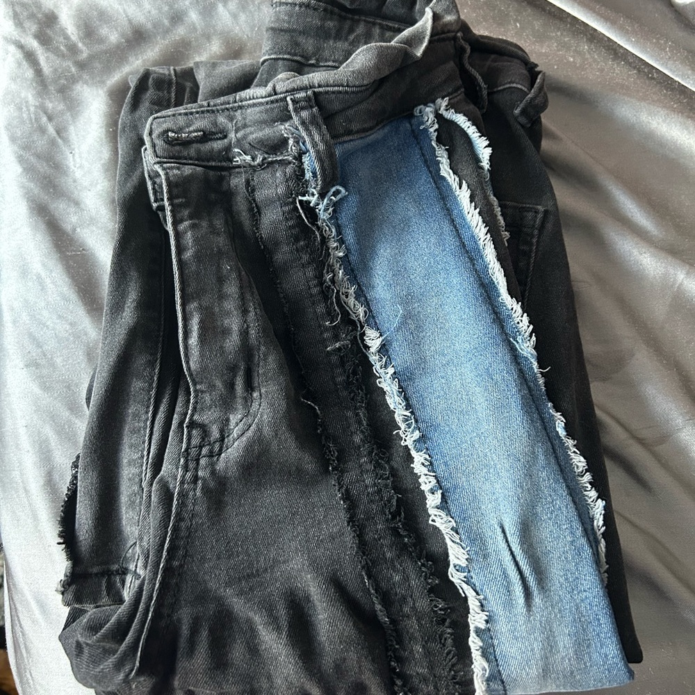 High stretch raw trim jeans